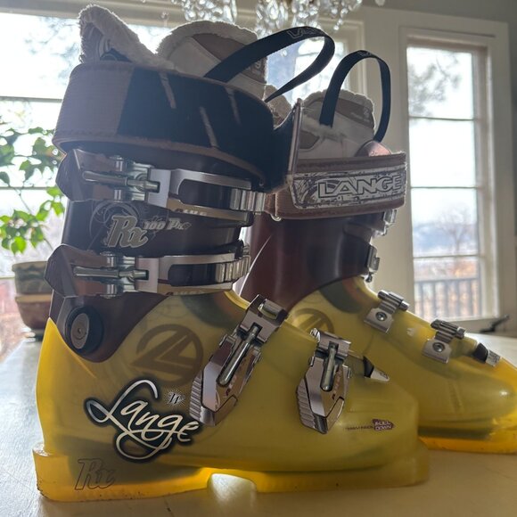 LANGE Other - LANGE RX 100 PRO SKI BOOT •.23-23.55